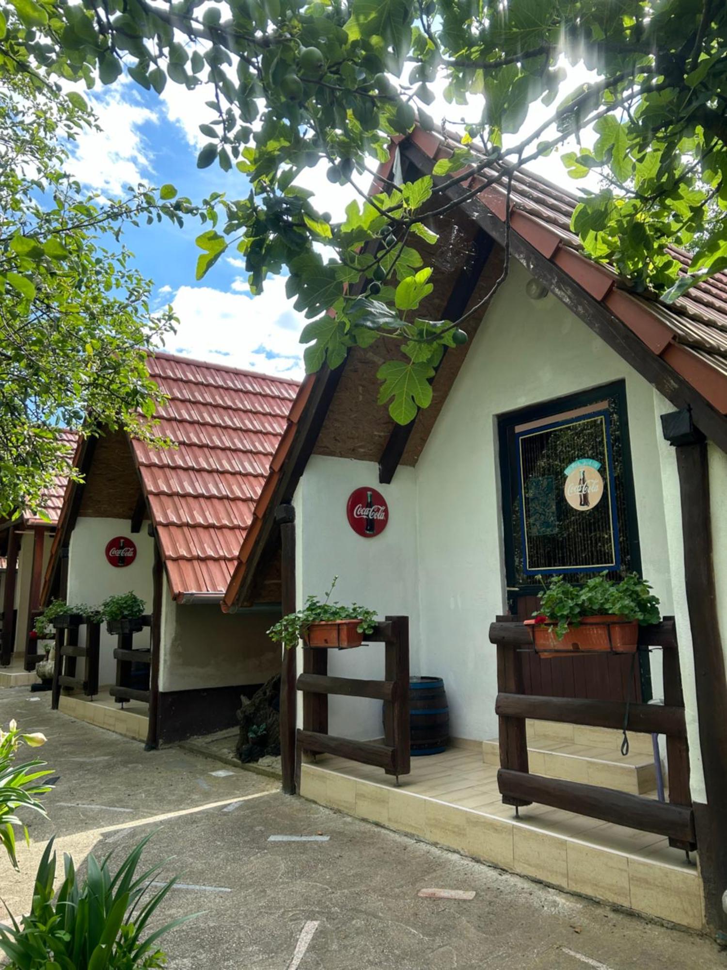 Camping Lukac Kutina Exteriör bild