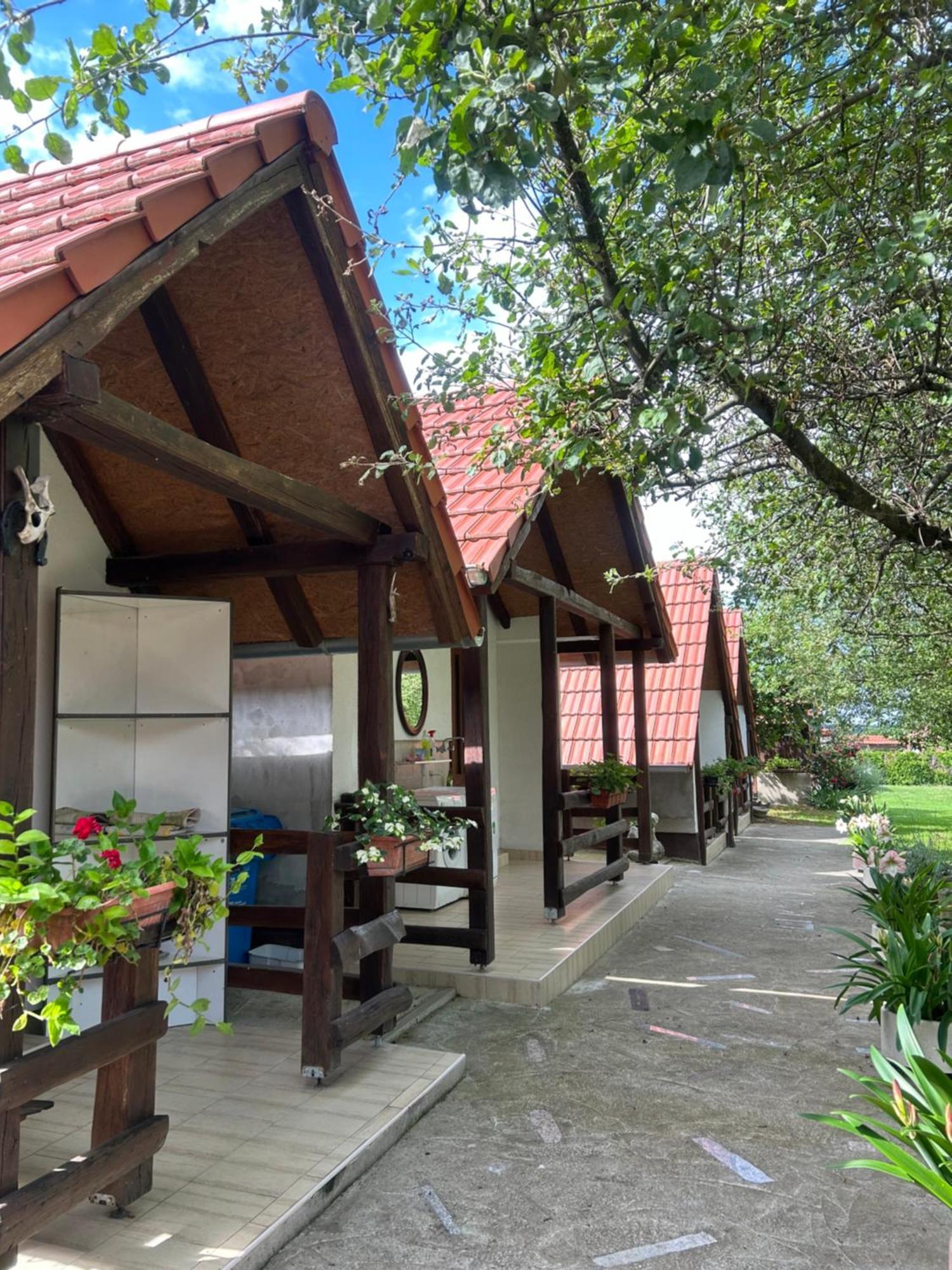 Camping Lukac Kutina Exteriör bild